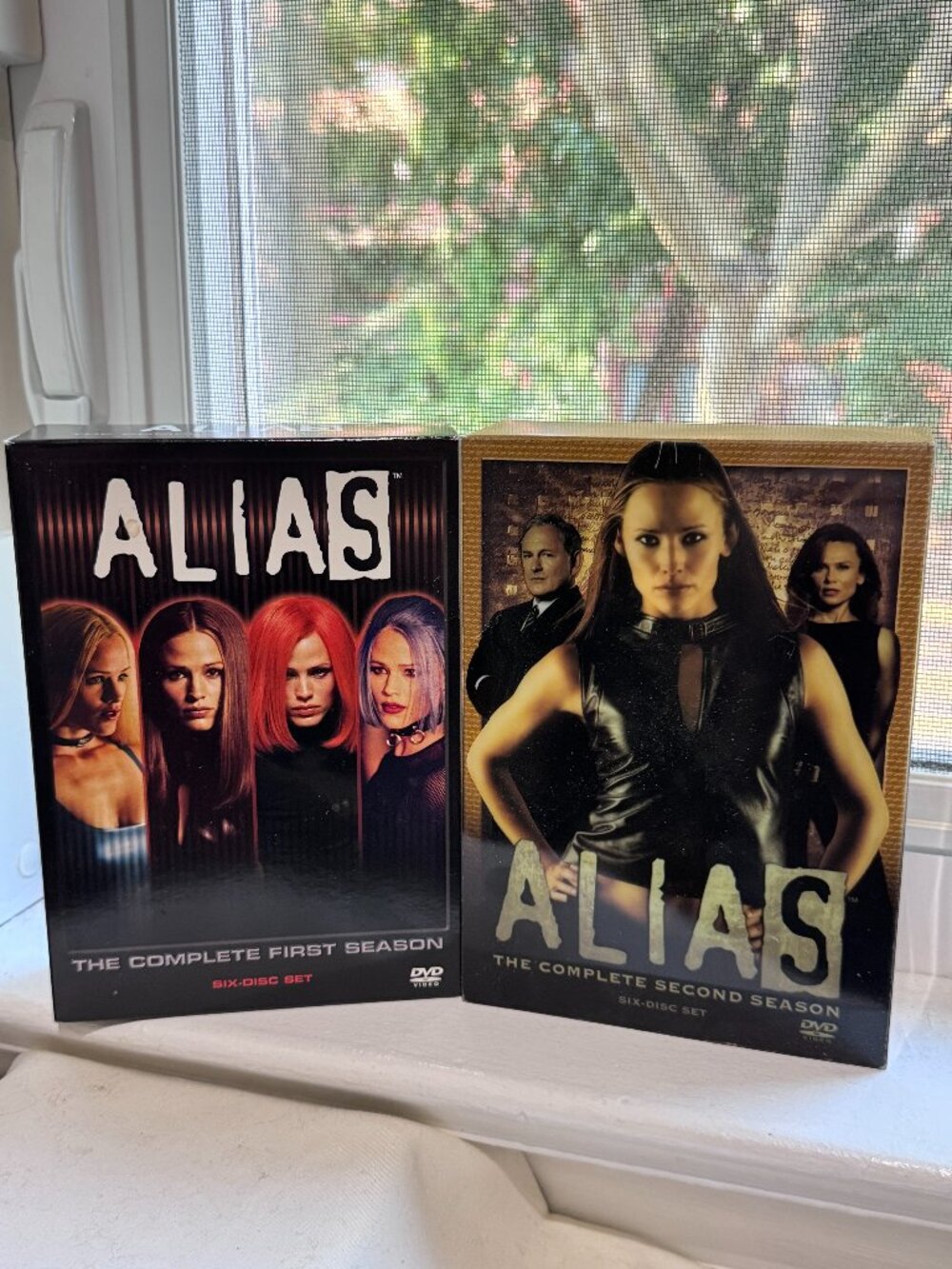 🕵️‍♀️✨ Alias Seasons 1 & 2 DVD Collection – Your Next Top-Secret Mission Awaits